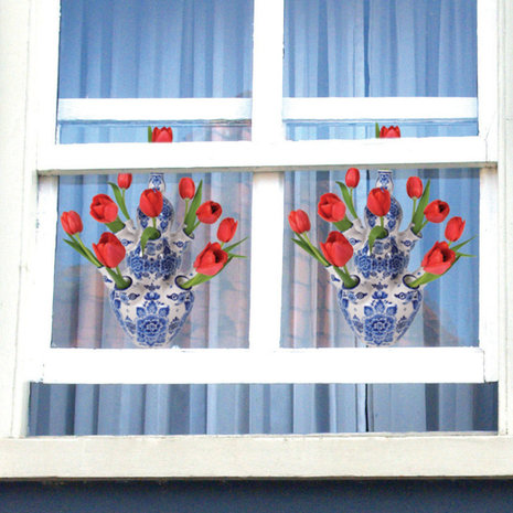 Flatflowers Flat flowers - raamsticker - rode tulpen in Delfts blauwe vaas Flatflowers Flat flowers - raamsticker - rode tulpen in Delfts blauwe vaas