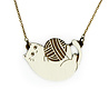 Materia Rica Materia Rica - ketting met kat en bol wol - furry buddies Materia Rica Materia Rica - ketting met kat en bol wol - furry buddies