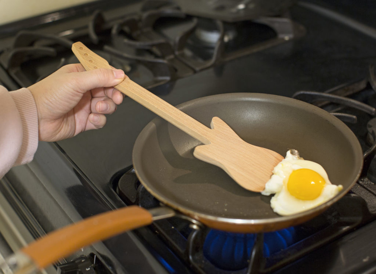 Kikkerland Kikkerland - spatel - rockin' spatula Kikkerland Kikkerland - spatel - rockin' spatula