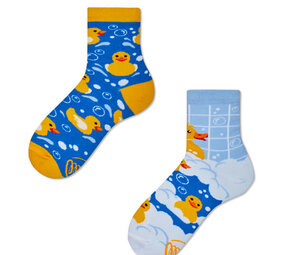 Many mornings Many mornings - sokken kids - bath ducks