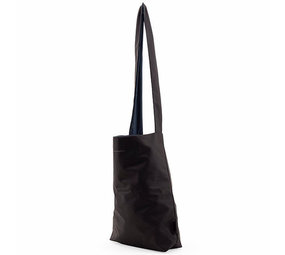 Tinne+Mia Tinne+Mia - feel good bag - black (me. you. and whatever) Tinne+Mia Tinne+Mia - feel good bag - black (me. you. and whatever)