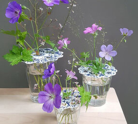 Piet Design Piet design - vouwkaart - bloemenroosters delfts blauw Piet Design Piet design - vouwkaart - bloemenroosters delfts blauw