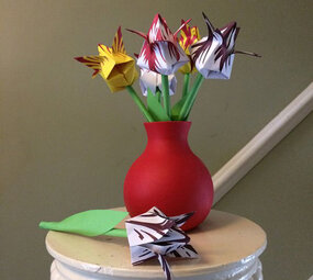 Piet Design Piet design - vouwpakket - origami tulpen (24 stuks)