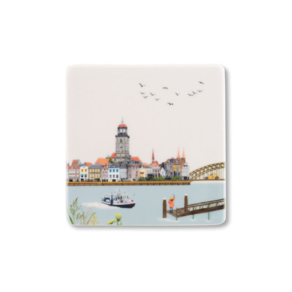 Storytiles Storytiles - tegel magneet - zwaaiend naar deventer (6x6 cm) Storytiles Storytiles - tegel magneet - zwaaiend naar deventer (6x6 cm)