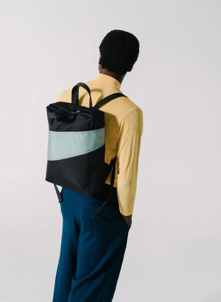 Susan Bijl Susan Bijl - the new backpack - zwart & grijs Susan Bijl Susan Bijl - the new backpack - zwart & grijs
