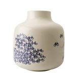 Heinen Delfts Blauw Heinen delfts blauw - vaas (H20 cm, Ø17,5 cm) - De blauwe fiets nr 3 Heinen Delfts Blauw Heinen delfts blauw - vaas (H20 cm, Ø17,5 cm) - De blauwe fiets nr 3