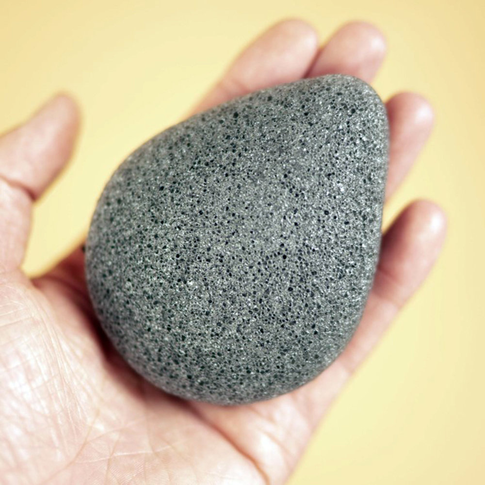 Shampoo bars SB - konjac spons - bamboe houtskool (gevoelige huid) Shampoo bars SB - konjac spons - bamboe houtskool (gevoelige huid)