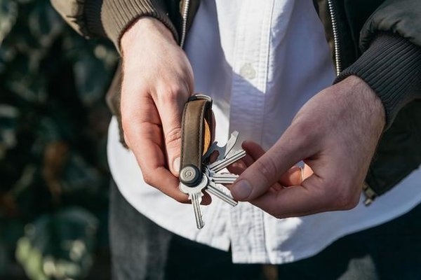 Orbitkey Orbitkey - key organizer 2.0 - premium leather - oak brown/brown