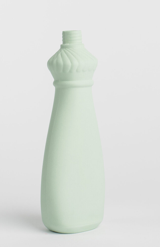 Foekje Fleur Foekje Fleur - porseleinen flesvaas - #15 mintgroen Foekje Fleur Foekje Fleur - porseleinen flesvaas - #15 mintgroen