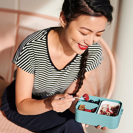 Mepal Mepal - bento lunchbox take a break midi - zachtblauw Mepal Mepal - bento lunchbox take a break midi - zachtblauw