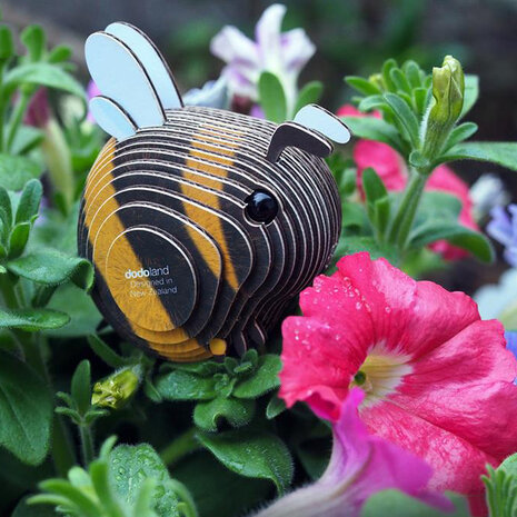 Eugy Eugy - 3d model 073 - hommel Eugy Eugy - 3d model 073 - hommel