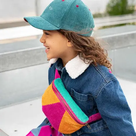 Chamaye Chamaye - pet corduroy - happy kid blauwgroen