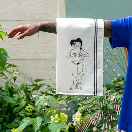 Helen b Helen b - theedoek - faces everywhere Helen b Helen b - theedoek - faces everywhere