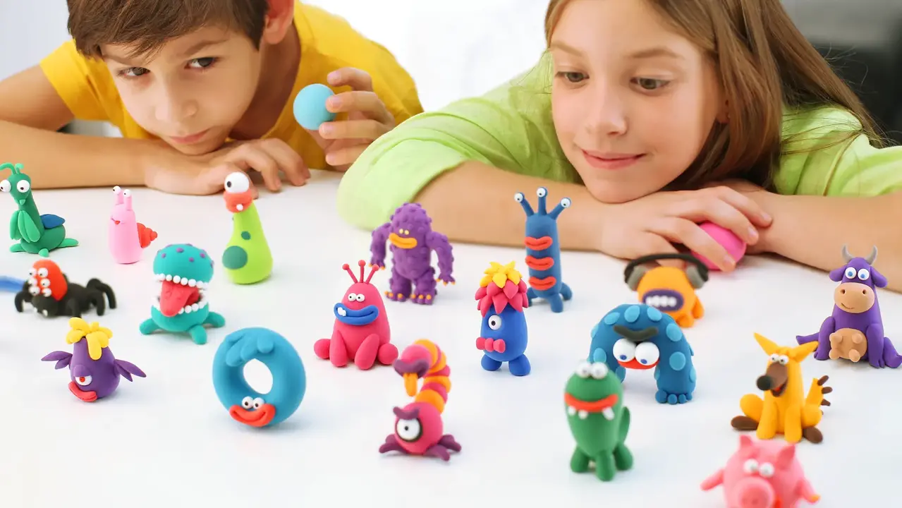 Hey Clay Hey Clay - boetseerklei - cyclops (3 potjes) Hey Clay Hey Clay - boetseerklei - cyclops (3 potjes)