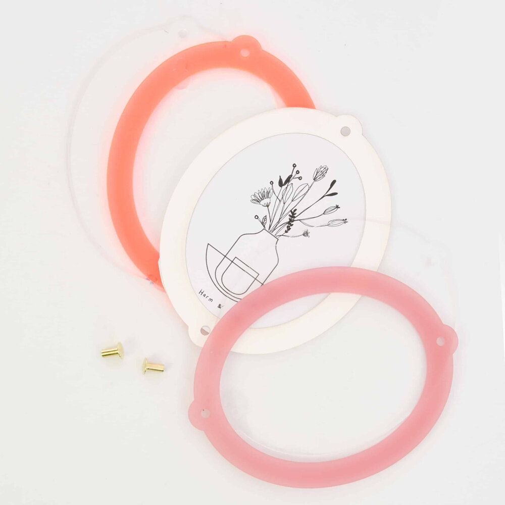 Studio Harm en Elke Studio Harm en Elke - fotolijstje - groot ovaal - roze/oranje Studio Harm en Elke Studio Harm en Elke - fotolijstje - groot ovaal - roze/oranje