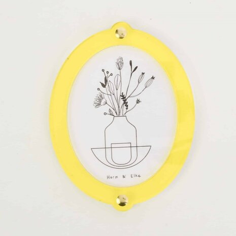 Studio Harm en Elke Studio Harm en Elke - fotolijstje - groot ovaal - neon geel/goudkleur Studio Harm en Elke Studio Harm en Elke - fotolijstje - groot ovaal - neon geel/goudkleur