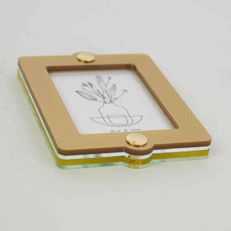 Studio Harm en Elke Studio Harm en Elke - fotolijstje - groot rechthoekig - neongeel/goudkleur