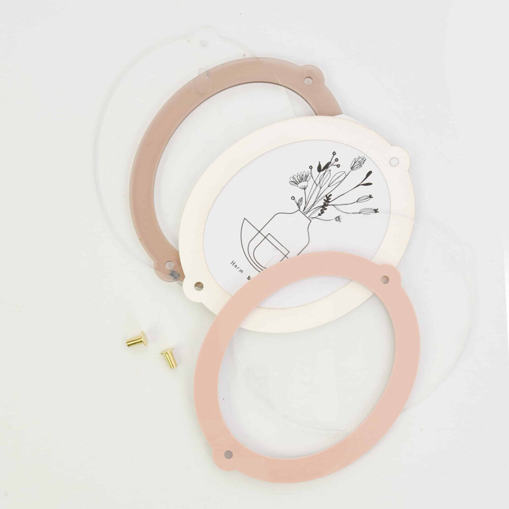 Studio Harm en Elke Studio Harm en Elke - fotolijstje - groot ovaal - rozebruin/rook