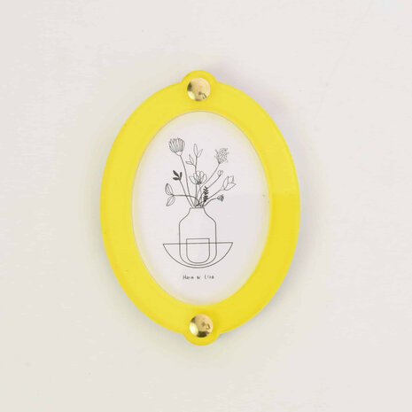 Studio Harm en Elke Studio Harm en Elke - fotolijstje - klein ovaal - goudkleur/neongeel Studio Harm en Elke Studio Harm en Elke - fotolijstje - klein ovaal - goudkleur/neongeel