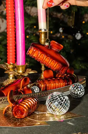 Yup in de boom Yup in de boom - kerstbal - dehaarclipvanmarieclaire Yup in de boom Yup in de boom - kerstbal - dehaarclipvanmarieclaire