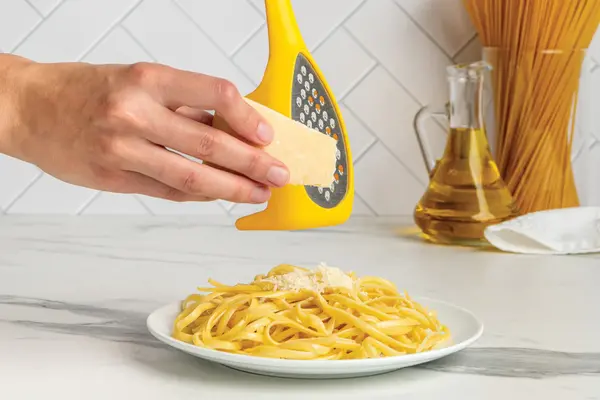 Ototo Ototo - pastalepel met rasp - multimonster