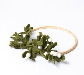 Sjaal met verhaal Sjaal met verhaal - krans hout - mistletoe