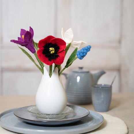 Sjaal met verhaal Sjaal met verhaal - bloem klaproos Sjaal met verhaal Sjaal met verhaal - bloem klaproos