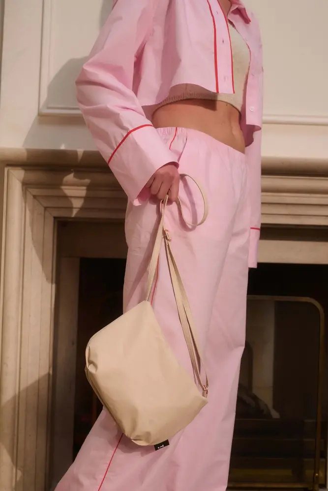 Tinne+Mia Tinne+Mia - cross body feel good damestas - beige Tinne+Mia Tinne+Mia - cross body feel good damestas - beige