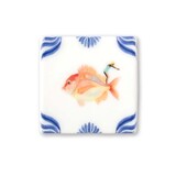 Storytiles Storytiles - tegel magneet - dive fearlessly (6x6 cm) Storytiles Storytiles - tegel magneet - dive fearlessly (6x6 cm)