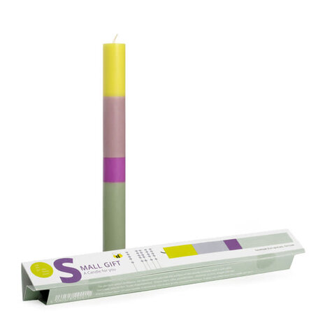 not the girl who misses much Not the girl - kaars - klein cadeautje not the girl who misses much Not the girl - kaars - klein cadeautje