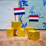 Piet Design Piet design - vouwkaart - kaasblokjes Piet Design Piet design - vouwkaart - kaasblokjes