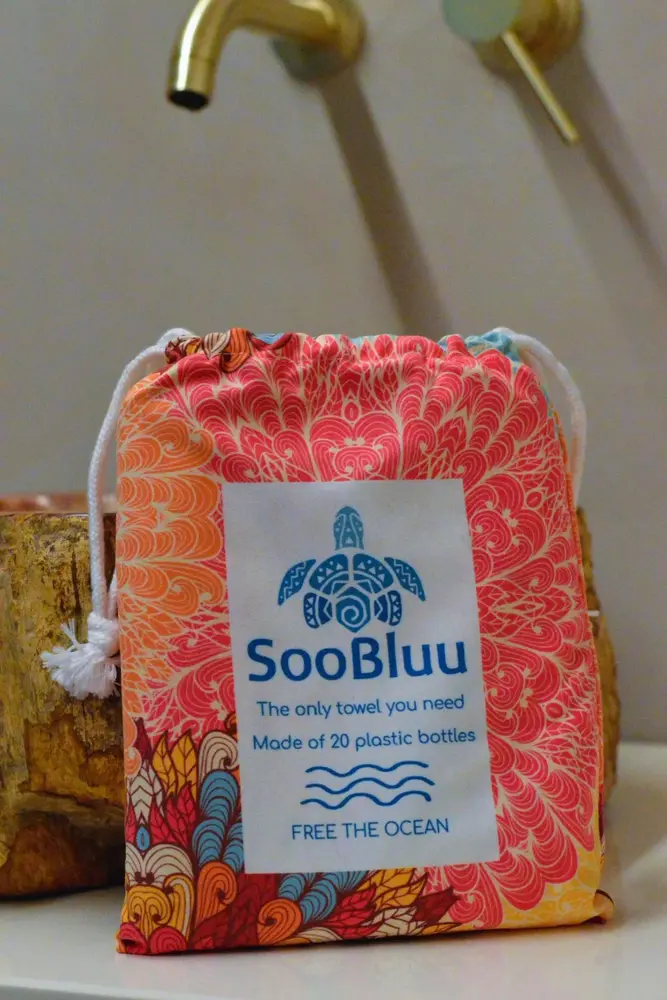 SooBluu SooBluu - reishanddoek (160 x 100 cm) - mala gebloemd SooBluu SooBluu - reishanddoek (160 x 100 cm) - mala gebloemd