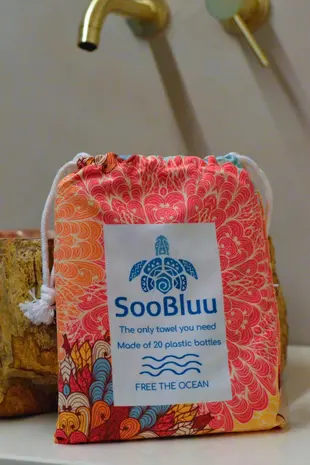 SooBluu SooBluu - reishanddoek (160 x 100 cm) - mala gebloemd SooBluu SooBluu - reishanddoek (160 x 100 cm) - mala gebloemd