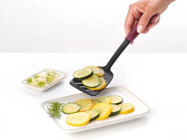 Brabantia Brabantia - tasty+ bakspaan - aubergine red Brabantia Brabantia - tasty+ bakspaan - aubergine red