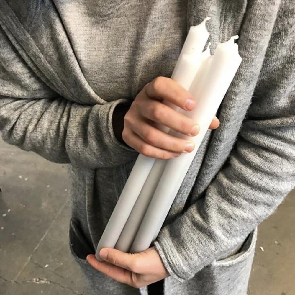 Mo man tai Mo man tai - gradient candle - rainy grey