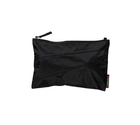 Susan Bijl Susan Bijl - the new pouch medium - black & black