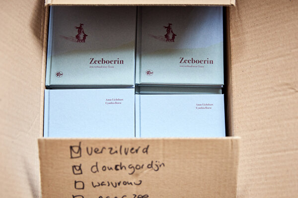 Loopvis Loopvis - boek - zeeboerin, een verhaal over Teun Loopvis Loopvis - boek - zeeboerin, een verhaal over Teun