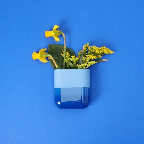 Studio Harm en Elke Studio Harm en Elke - dip wall vase short - cobalt 094