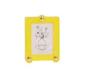 Studio Harm en Elke Studio Harm en Elke - desk frame small square - yellow/gold Studio Harm en Elke Studio Harm en Elke - desk frame small square - yellow/gold
