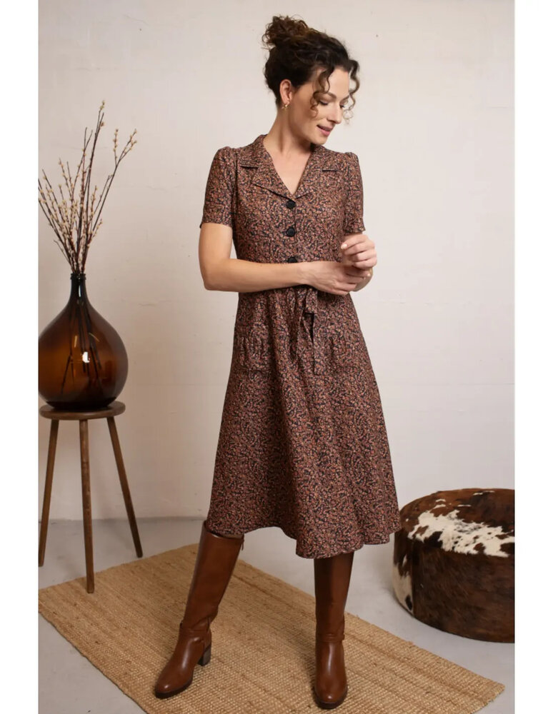 Very Cherry revers dress midi forest flowers terra Hoge Ramen