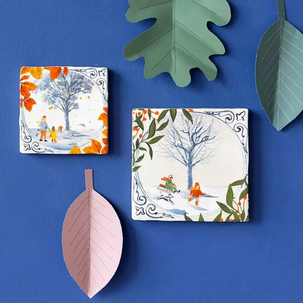 Storytiles Storytiles - tegel small - walking through fall (10x10 cm) Storytiles Storytiles - tegel small - walking through fall (10x10 cm)