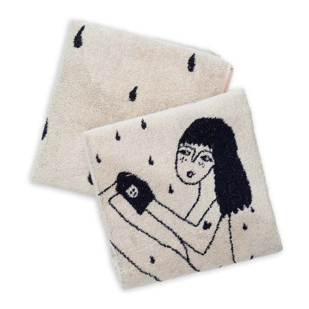 Helen b Helen b - handdoek (set van 2) - yoga in the shower Helen b Helen b - handdoek (set van 2) - yoga in the shower