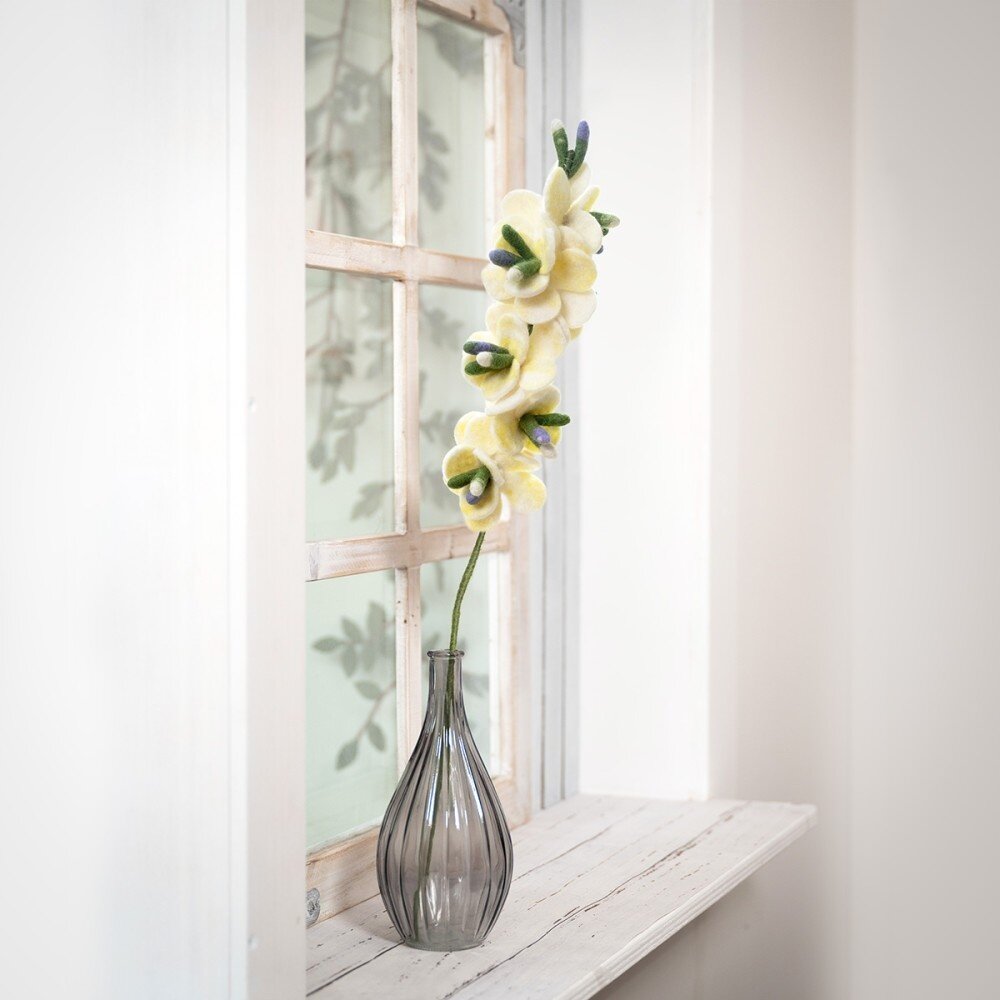 Sjaal met verhaal Sjaal met verhaal - bloem ridderspoor - wit Sjaal met verhaal Sjaal met verhaal - bloem ridderspoor - wit