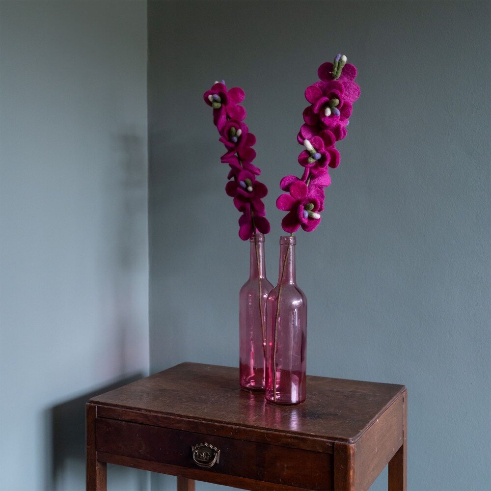 Sjaal met verhaal Sjaal met verhaal - bloem ridderspoor - fuchsia Sjaal met verhaal Sjaal met verhaal - bloem ridderspoor - fuchsia