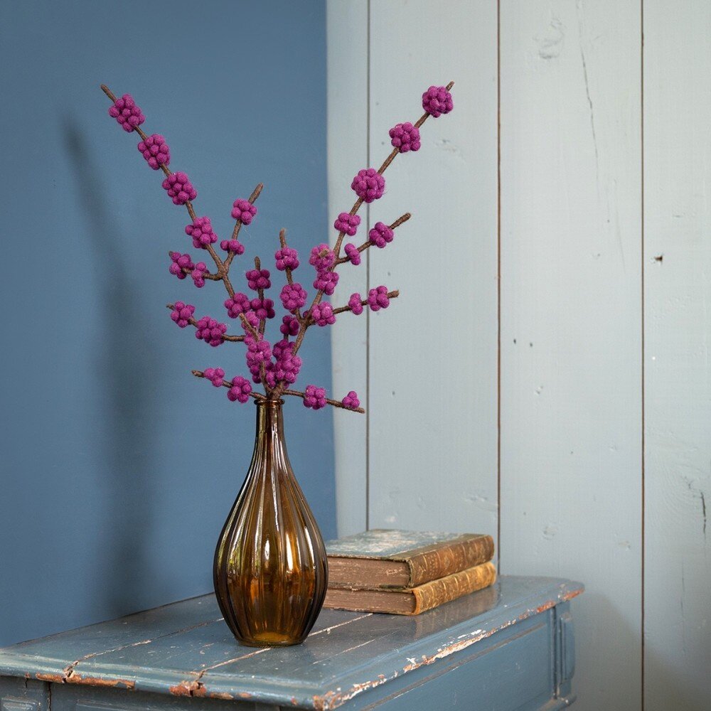 Sjaal met verhaal Sjaal met verhaal - tak bes callicarpa - paars Sjaal met verhaal Sjaal met verhaal - tak bes callicarpa - paars