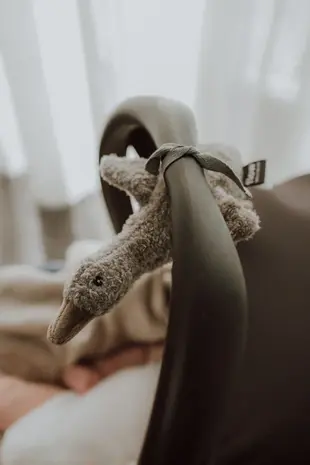 Flow Flow - comforter on the go knuffel - liva grey Flow Flow - comforter on the go knuffel - liva grey