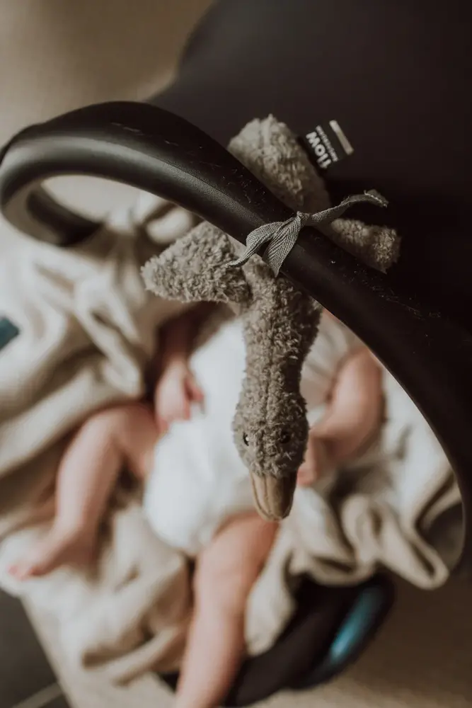 Flow Flow - comforter on the go knuffel - liva grey Flow Flow - comforter on the go knuffel - liva grey