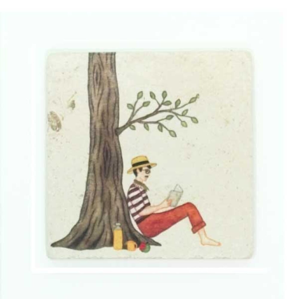 Ask a duck Ask a duck - tegel natuursteen - man onder boom Ask a duck Ask a duck - tegel natuursteen - man onder boom