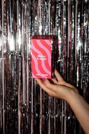 Yup in de boom Yup in de boom - kerstornament - amandelcroissant Yup in de boom Yup in de boom - kerstornament - amandelcroissant