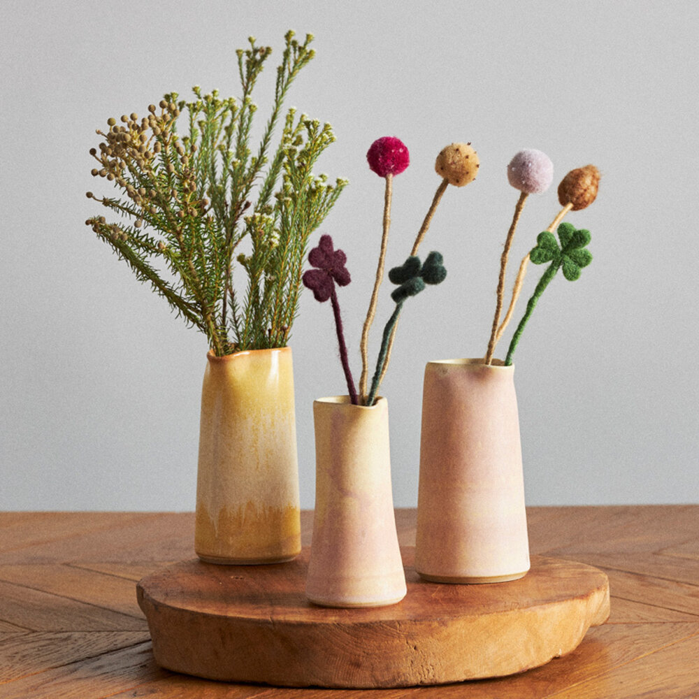 Aveva Design Aveva design - bloem vilt - clover deep red Aveva Design Aveva design - bloem vilt - clover deep red